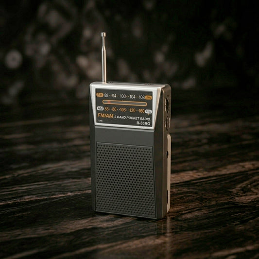 Radio de Bolsillo Portátil R-35RG (FM/AM) con Batería Recargable